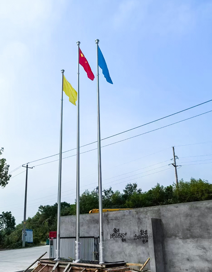 Stożkowy, inteligentny, elektryczny maszt flagowy ze stali nierdzewnej Stożkowy, inteligentny, elektryczny maszt flagowy ze stali nierdzewnej